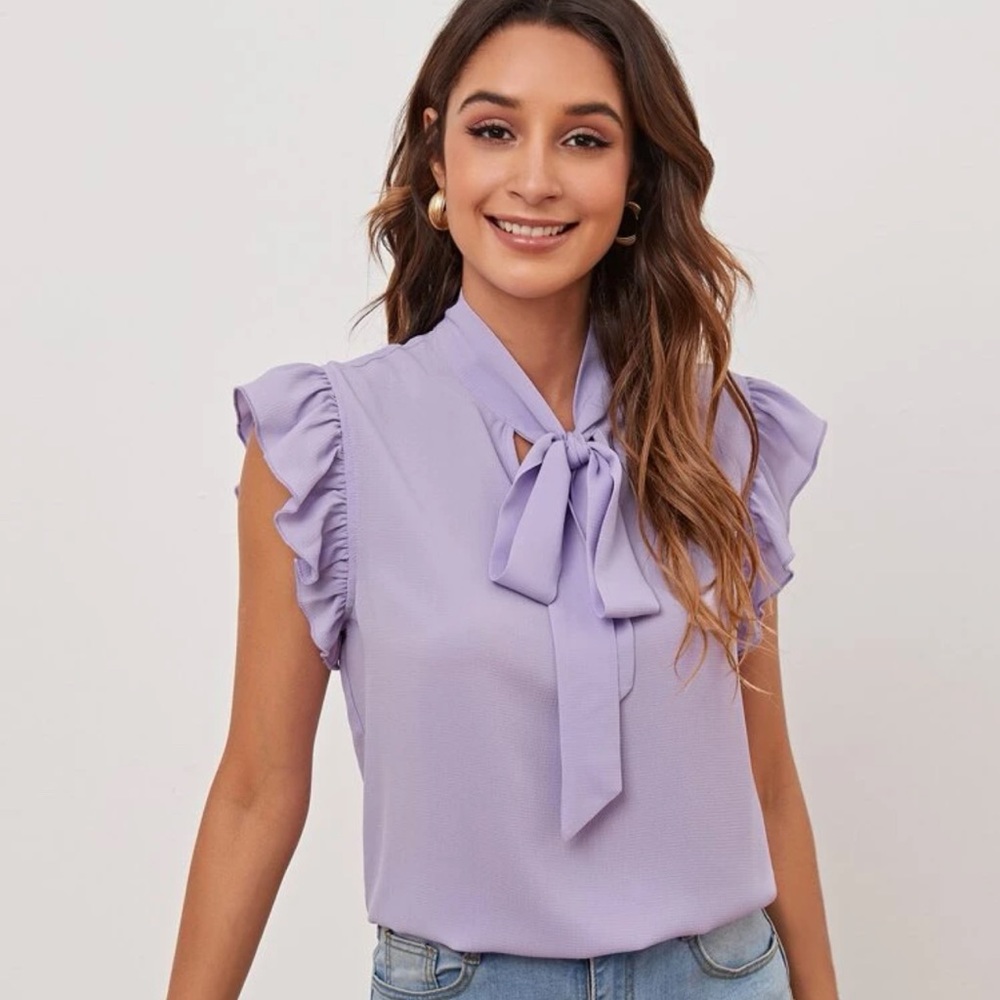 NWOT Tie Neck Ruffle Blouse